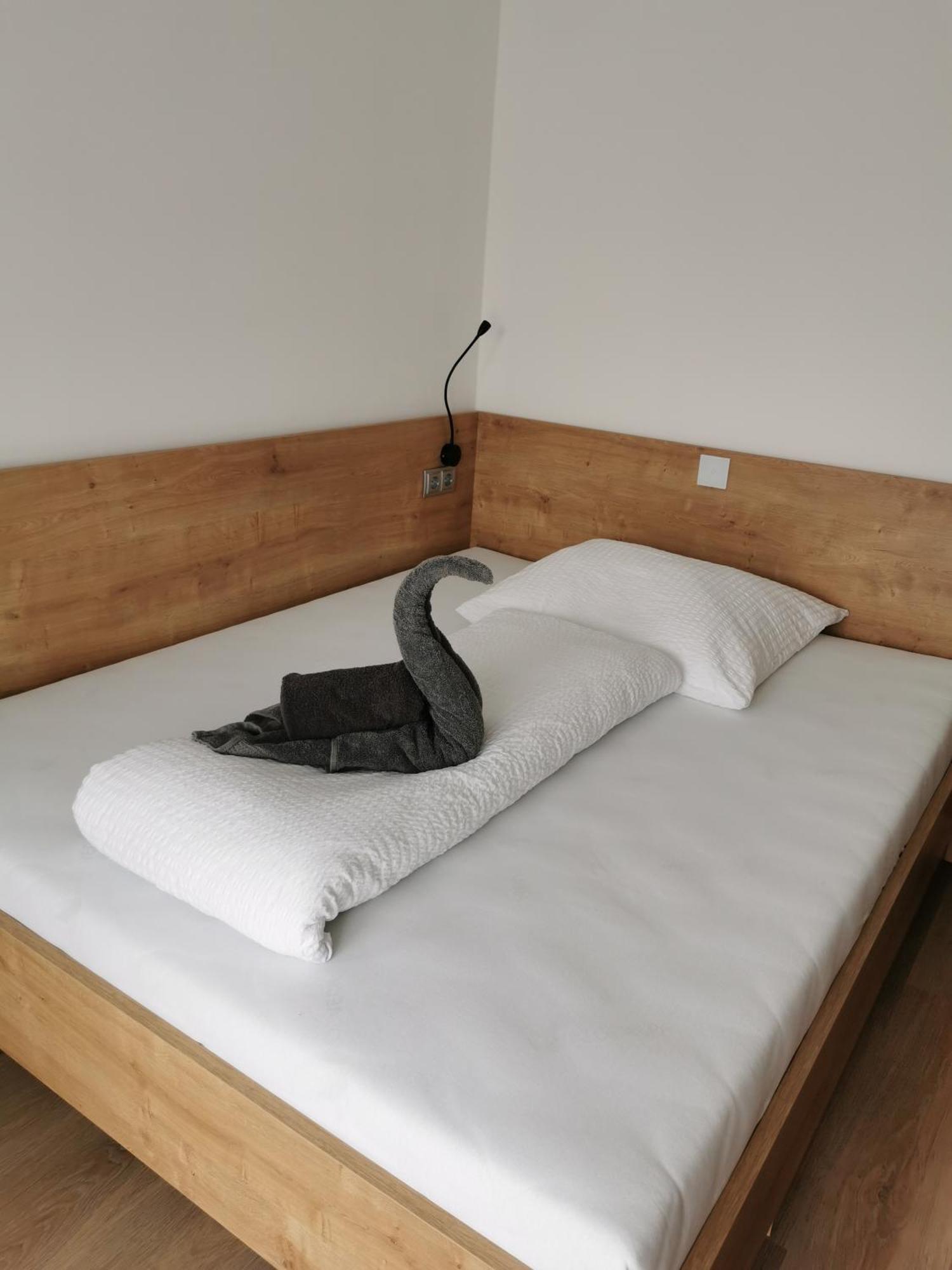Zimmer-Lein Leingarten 部屋 写真